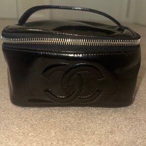 CHANEL Black Patent Cosmetic Vanity Bag